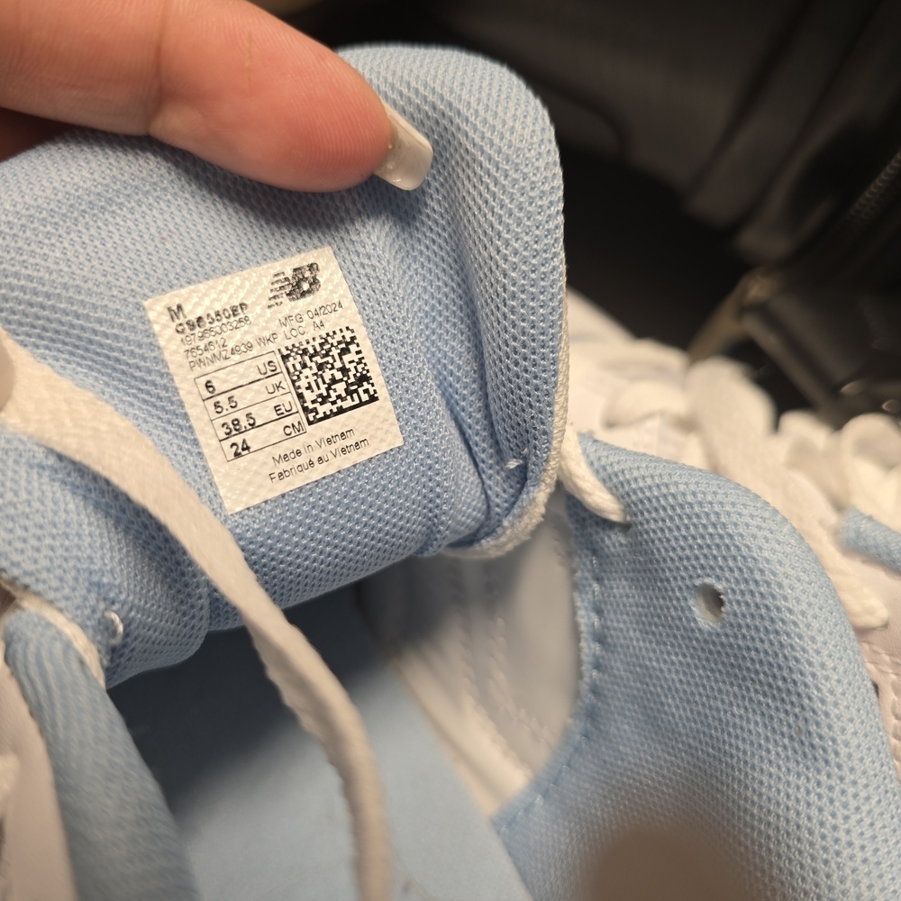 New Balance 550 White Sneakers with Pink and Blue Accents - Picture 5 of 6